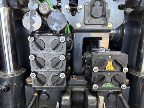 2021 Case IH 310 Tractor
