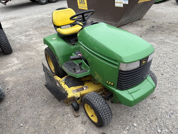 2001 John Deere 325 Garden Tractor