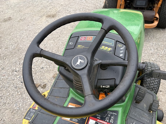 2001 John Deere 325 Garden Tractor