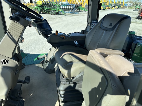 2023 John Deere 9R 640 Tractor 4WD