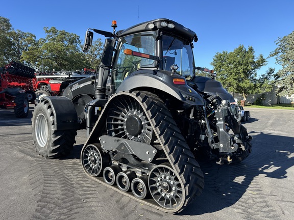 2022 Case IH Magnum 400 FPS RowTrac Tractor Rubber Track