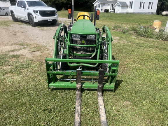 2019 John Deere 1025R Tractor Compact