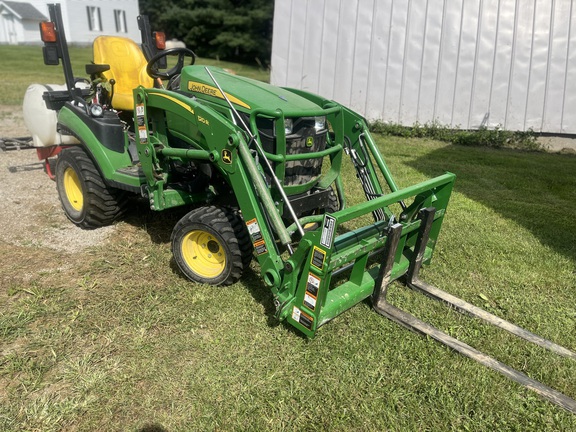 2019 John Deere 1025R Tractor Compact