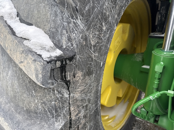 2023 John Deere 8R 410 Tractor