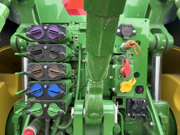 2023 John Deere 8R 410 Tractor