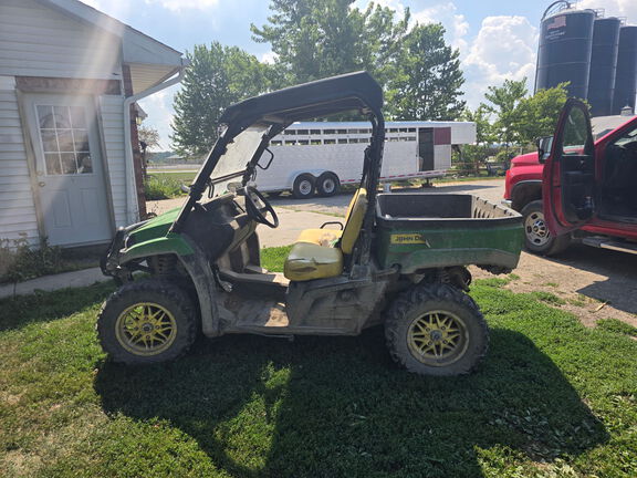 2022 John Deere XUV 590M ATV