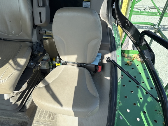 2020 John Deere R4044 Sprayer/High Clearance