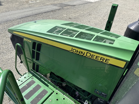 2020 John Deere R4044 Sprayer/High Clearance