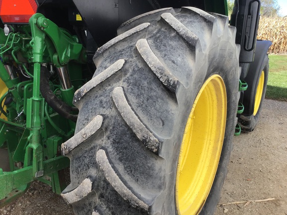 2018 John Deere 6110M Tractor