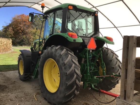 2018 John Deere 6110M Tractor