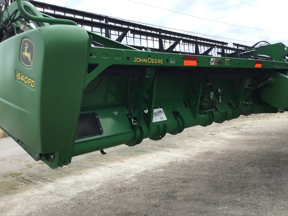 2012 John Deere 640FD Header Combine