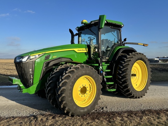 2022 John Deere 8R 340 Tractor