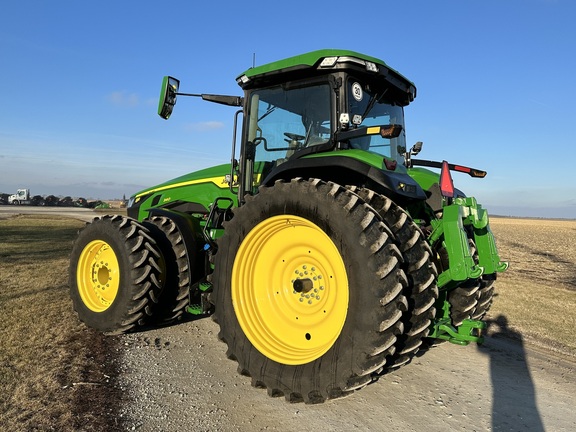 2022 John Deere 8R 340 Tractor