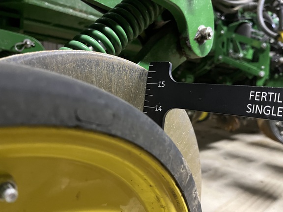 2022 John Deere 1775NT Planter