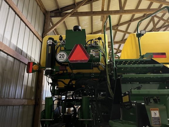 2022 John Deere 1775NT Planter