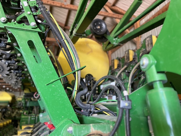 2021 John Deere 1795 Planter