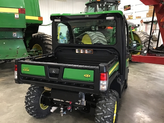 2019 John Deere XUV 835R ATV