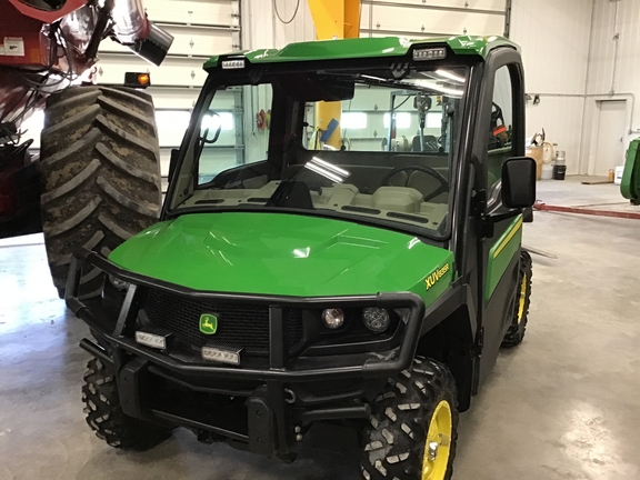 2019 John Deere XUV 835R ATV