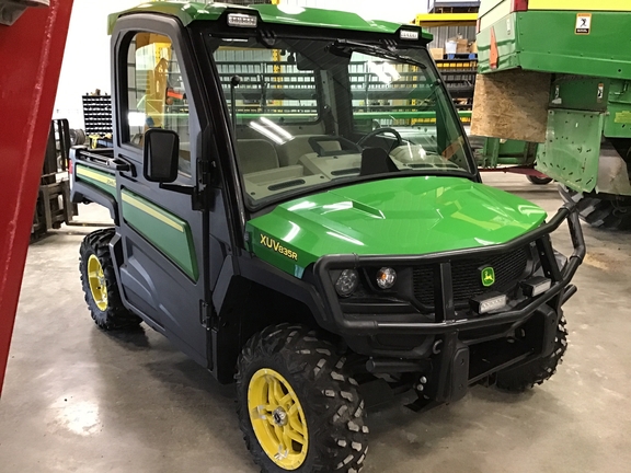 2019 John Deere XUV 835R ATV