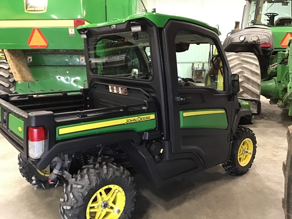 2019 John Deere XUV 835R ATV