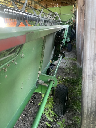 1998 John Deere 925 Header Combine