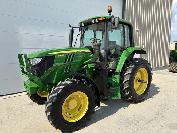 2019 John Deere 6110M Tractor