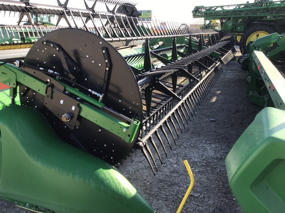 2023 John Deere RD40F Header Combine