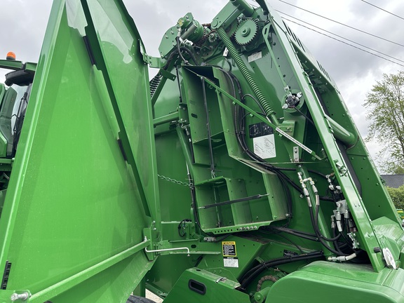 2022 John Deere 460M Baler/Round