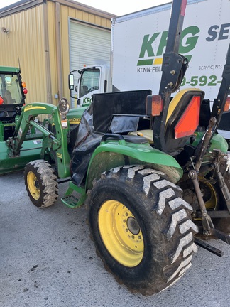 2010 John Deere 3320 Tractor Compact