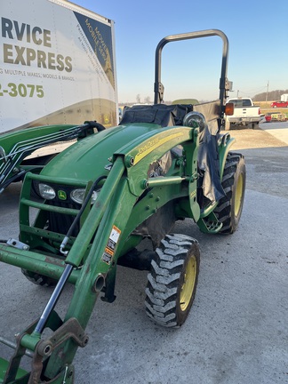 2010 John Deere 3320 Tractor Compact