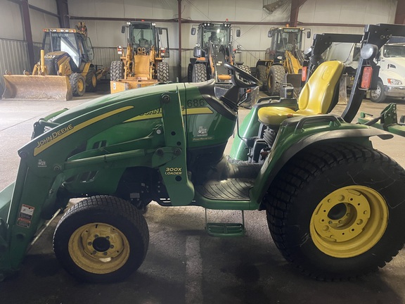 2012 John Deere 3520 Tractor Compact