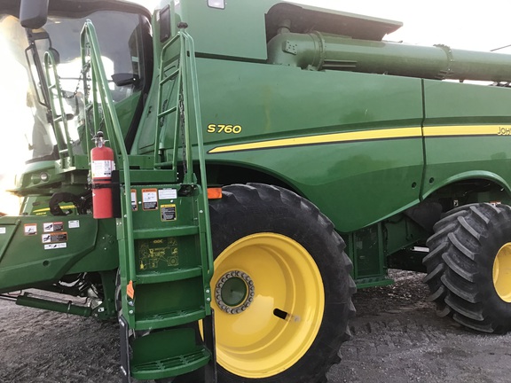 2021 John Deere S760 Combine