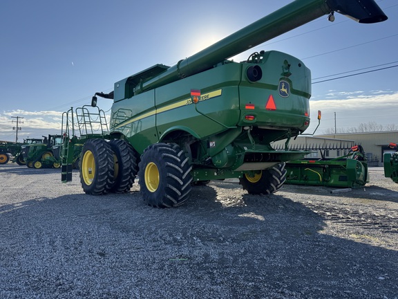 2021 John Deere S760 Combine
