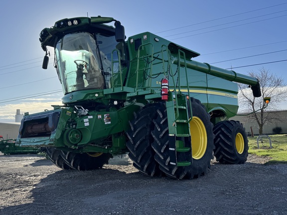 2023 John Deere S780 Combine