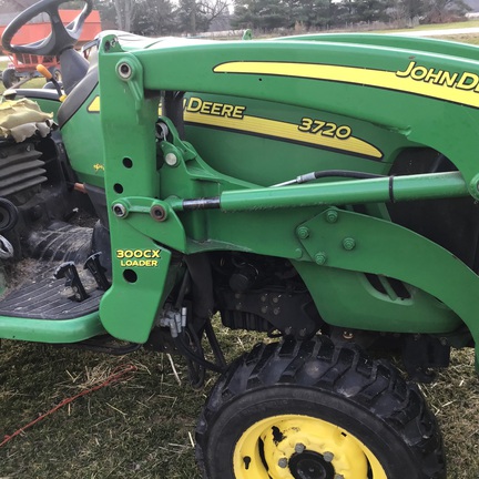 2007 John Deere 3720 Tractor Compact