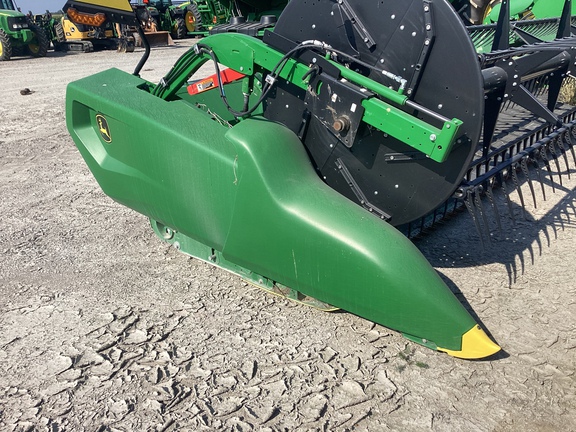 2023 John Deere RD40F Header Combine