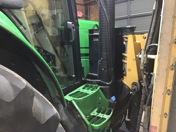 2014 John Deere 6105M Tractor