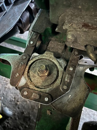 2008 John Deere 608C Header Corn Head