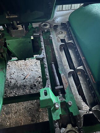 2008 John Deere 608C Header Corn Head