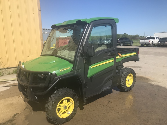 2019 John Deere XUV 835R ATV