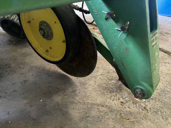 2016 John Deere 1755 Planter