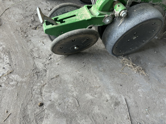 2016 John Deere 1755 Planter