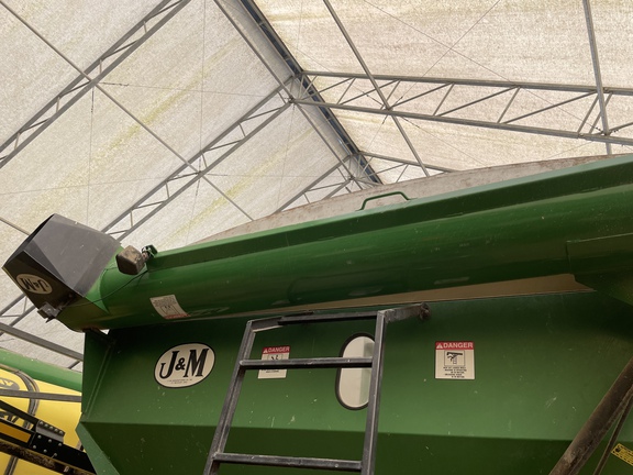 J&M 525 Grain Cart