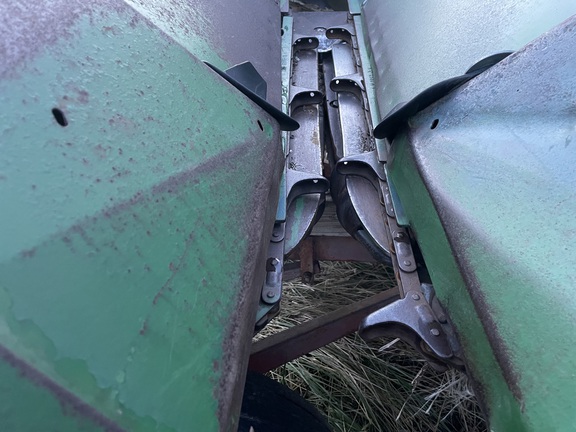 1980 John Deere 643 Header Corn Head