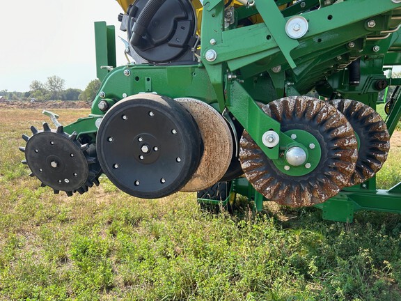 2024 John Deere 1745 Planter