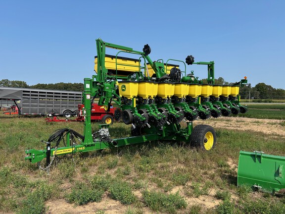 2024 John Deere 1745 Planter