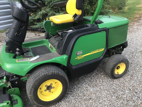 2005 John Deere 1420 Mower/Front Deck