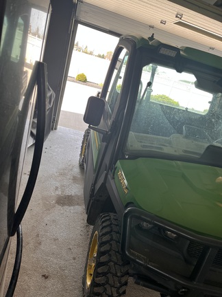 2018 John Deere XUV 835R ATV