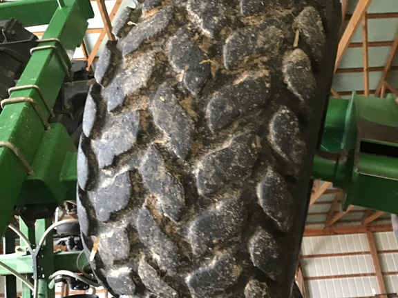 2004 John Deere 1890 Air Seeder