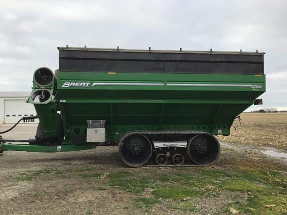 2018 Brent 1396 Grain Cart